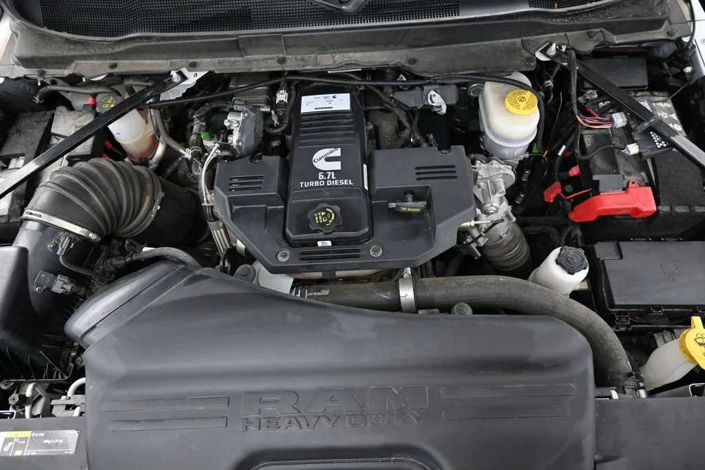 Used 2024 White Ram Big Horn image 29