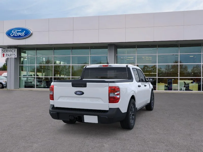 New 2025 Oxford White Ford XLT image 40