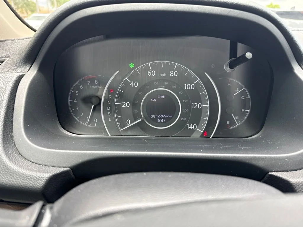 Used 2016 White Diamond Pearl Honda Touring image 3