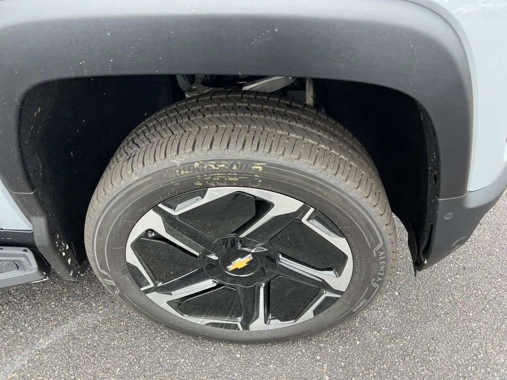 2026 Chevrolet Silverado EV LT - Photo 35