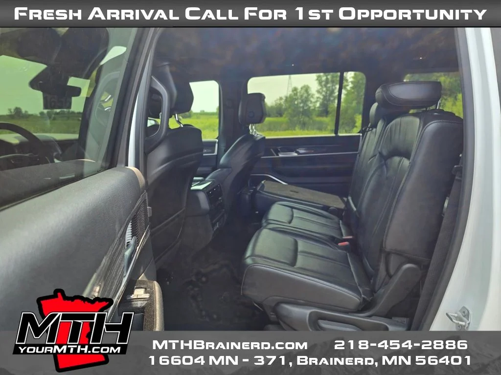 Used 2022 White Jeep Series II image 10