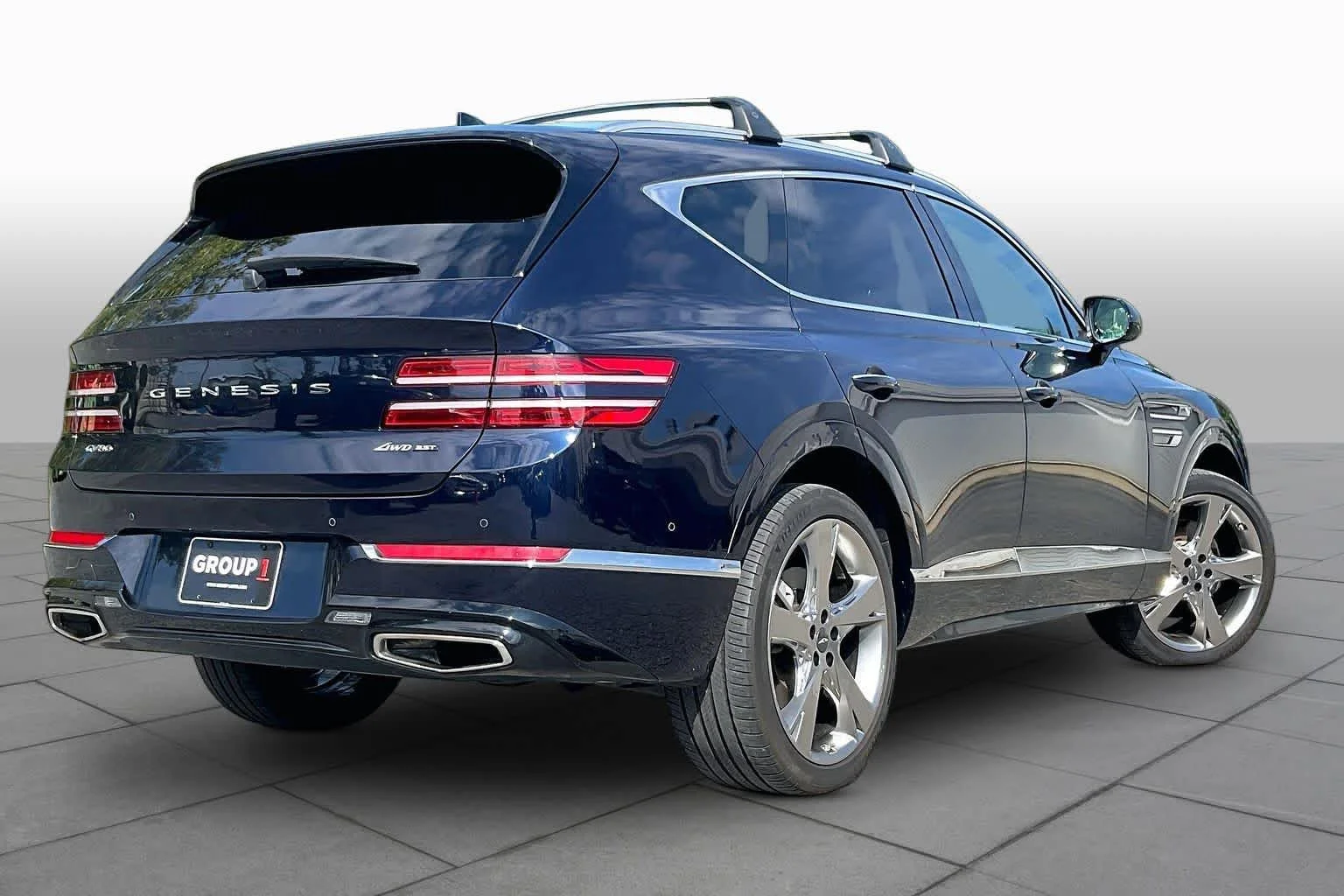 Used 2024 Capri Blue Genesis  image 12