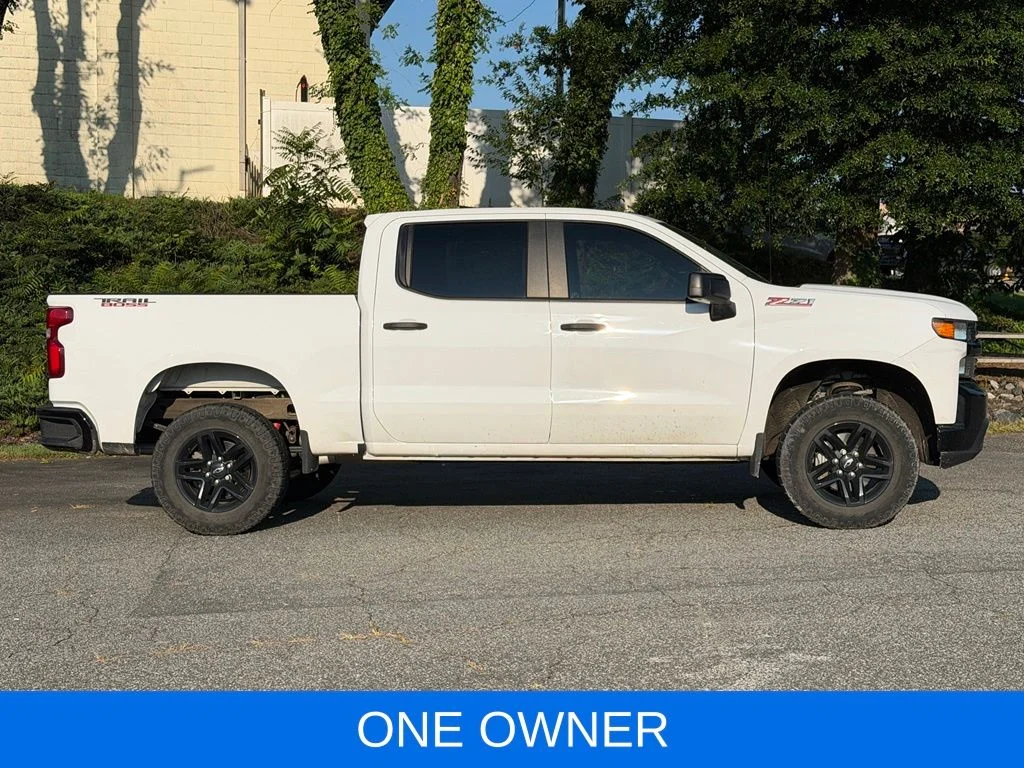 Used 2021 White Chevrolet Custom Trail Boss image 3