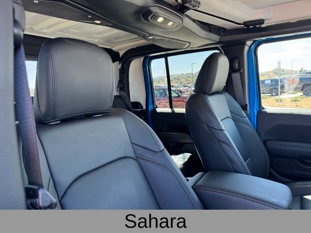New 2026 Hydro Blue Pearl-Coat Exterior Paint Jeep Sahara image 27