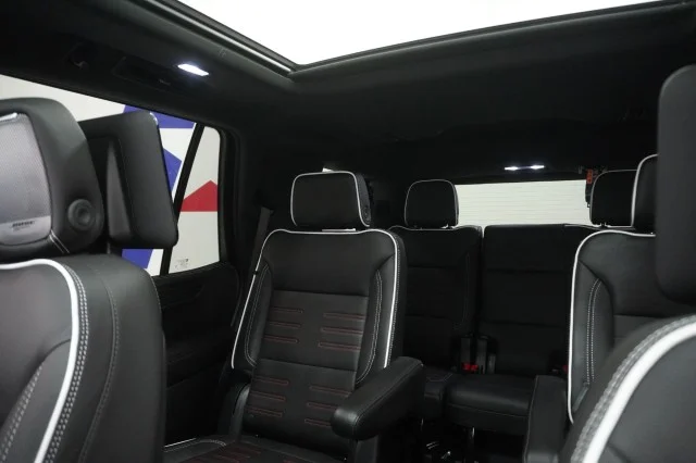 2026 GMC Yukon AT4 Ultimate - Photo 24