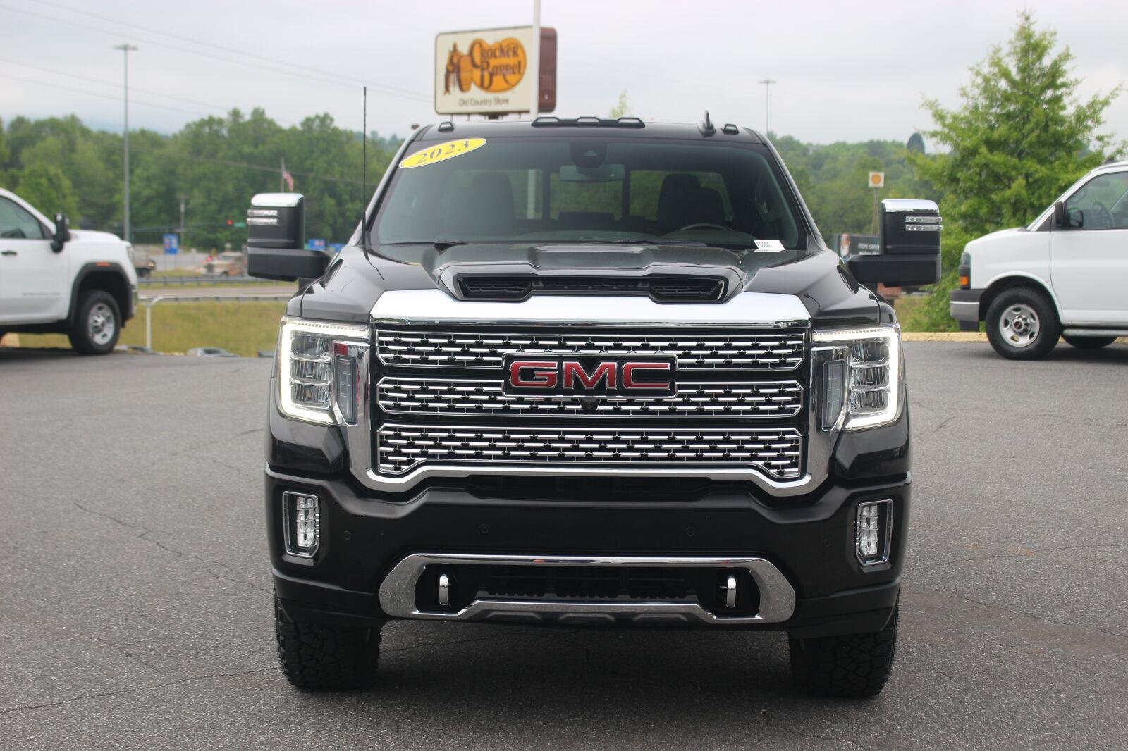 Used 2023 Ebony Twilight Metallic GMC Denali image 2