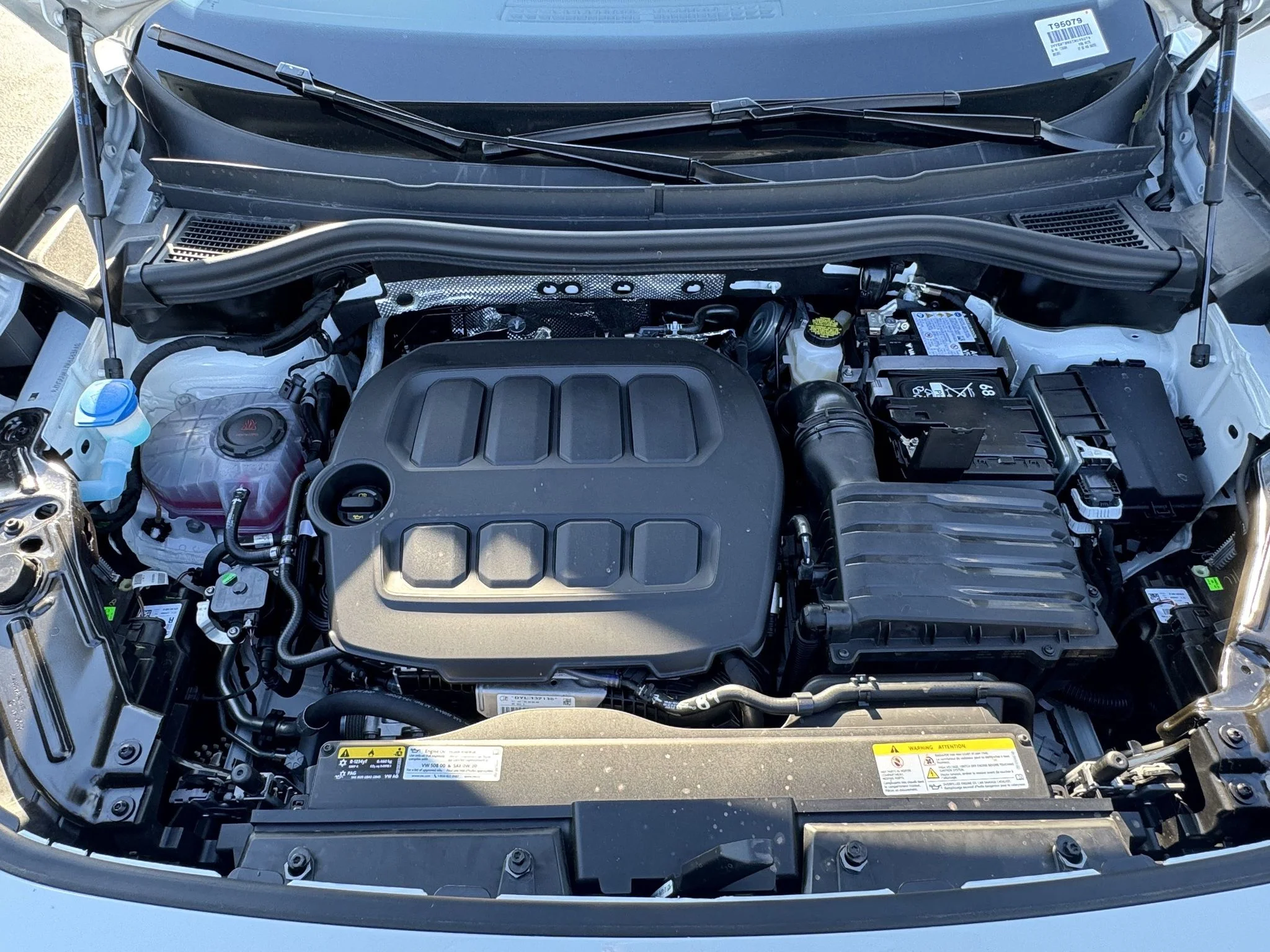 New 2026 Pure White Volkswagen SE image 35
