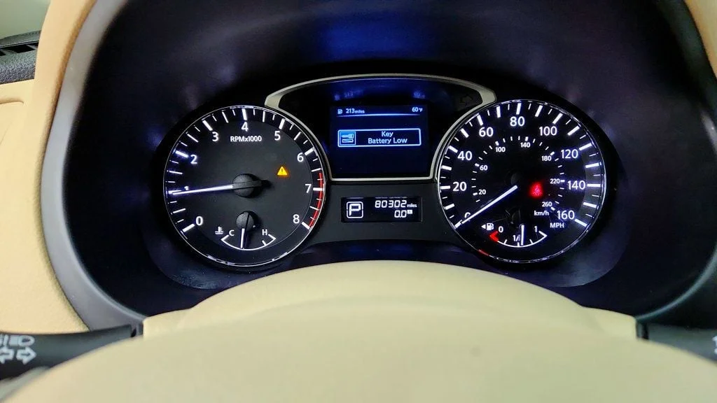 Used 2014 Java Metallic Nissan 4dr Sedan I4 2.5 SV image 14