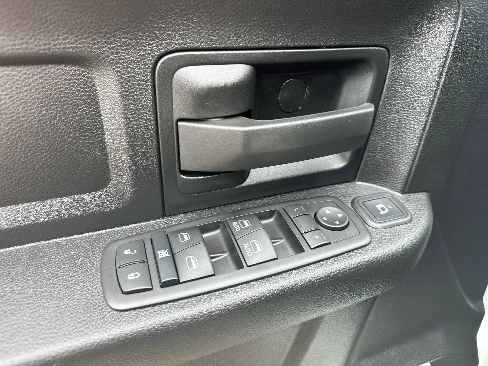 2024 RAM Ram 3500 Chassis Cab Tradesman - Photo 13