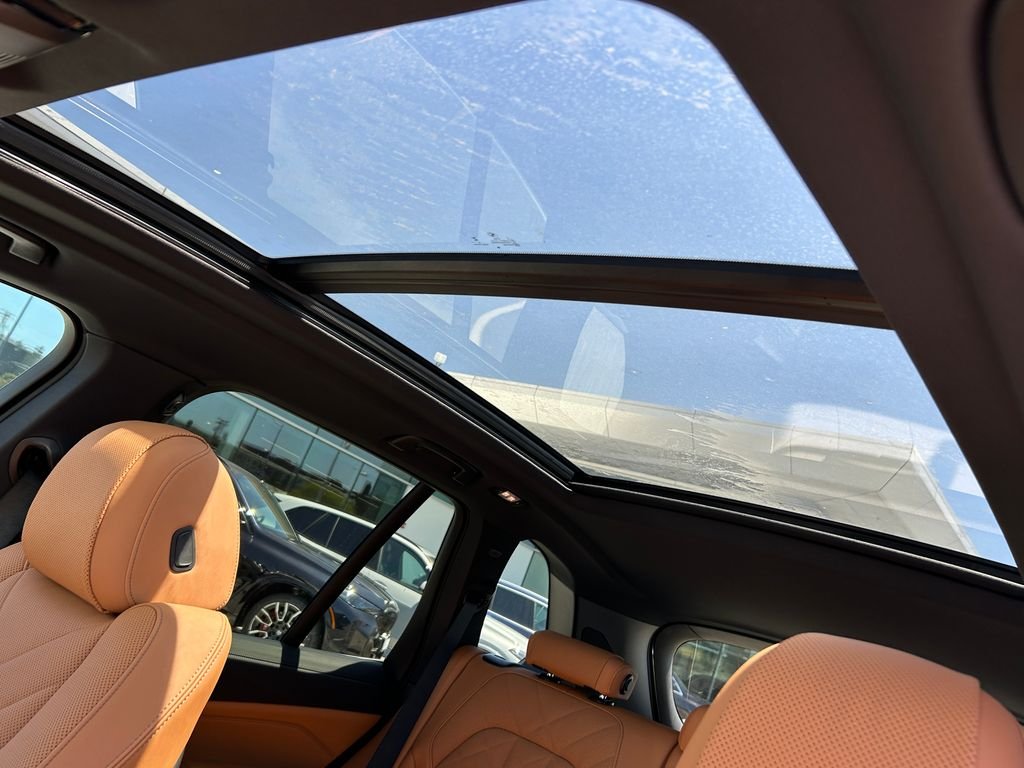 2026 BMW X5 50e - Photo 16