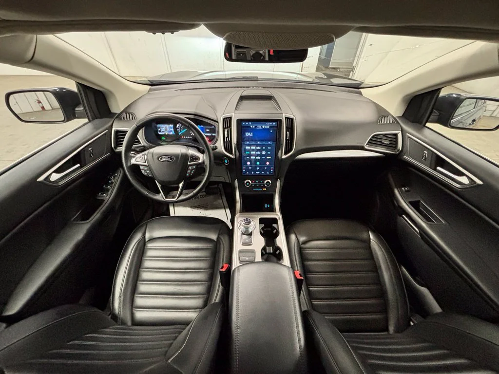 Used 2024 Blue Ford SEL image 12