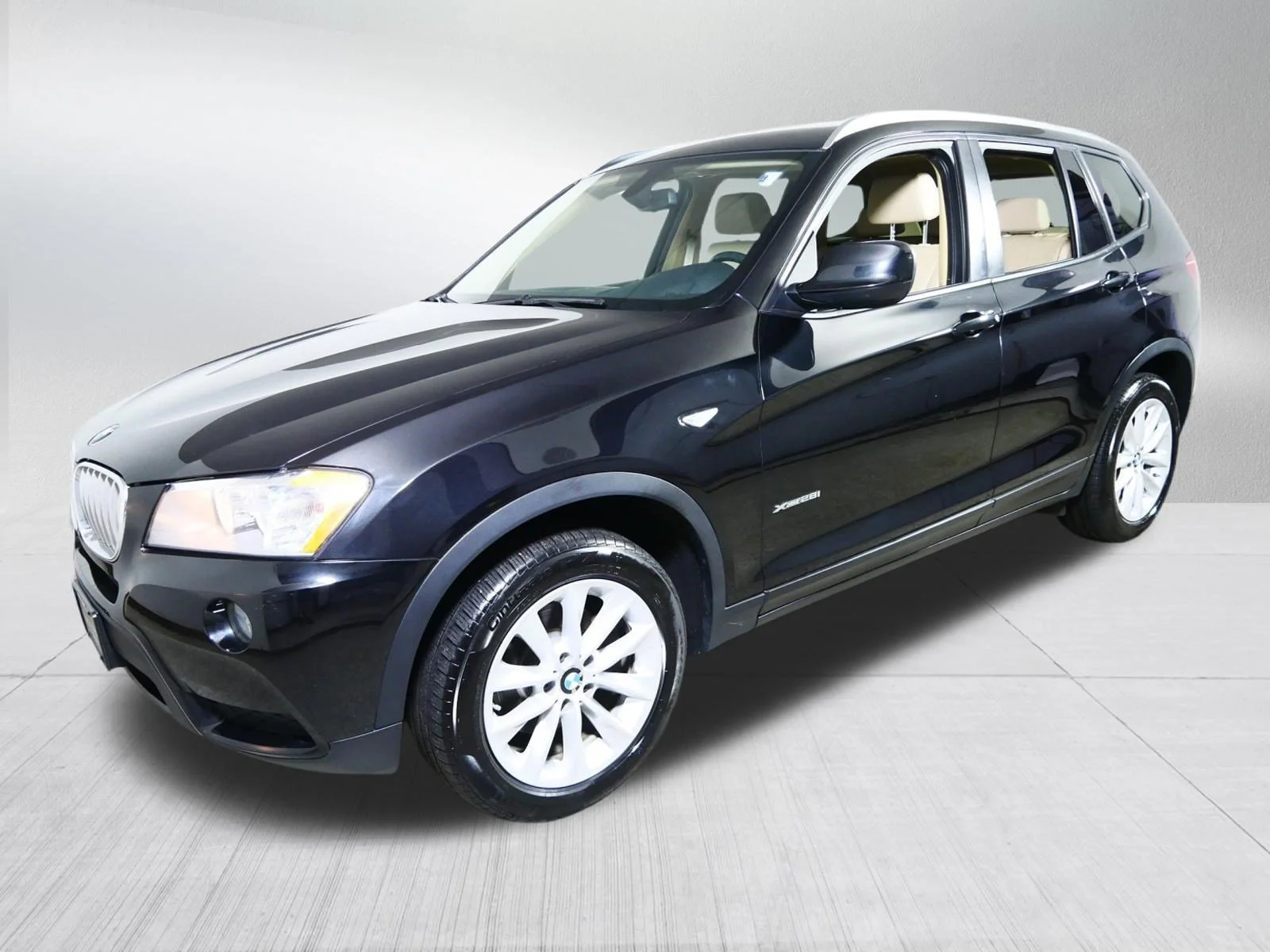 Used 2013 Black Sapphire Metallic BMW xDrive28i image 3