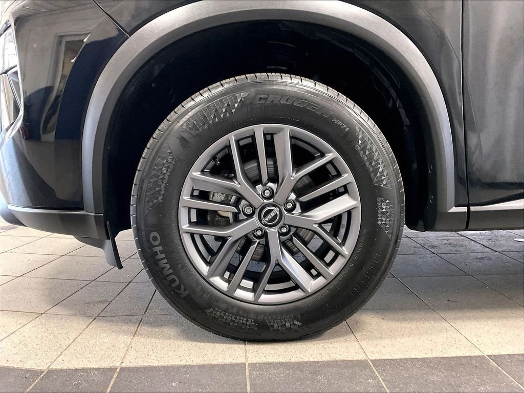 Used 2024 Black Nissan S image 7