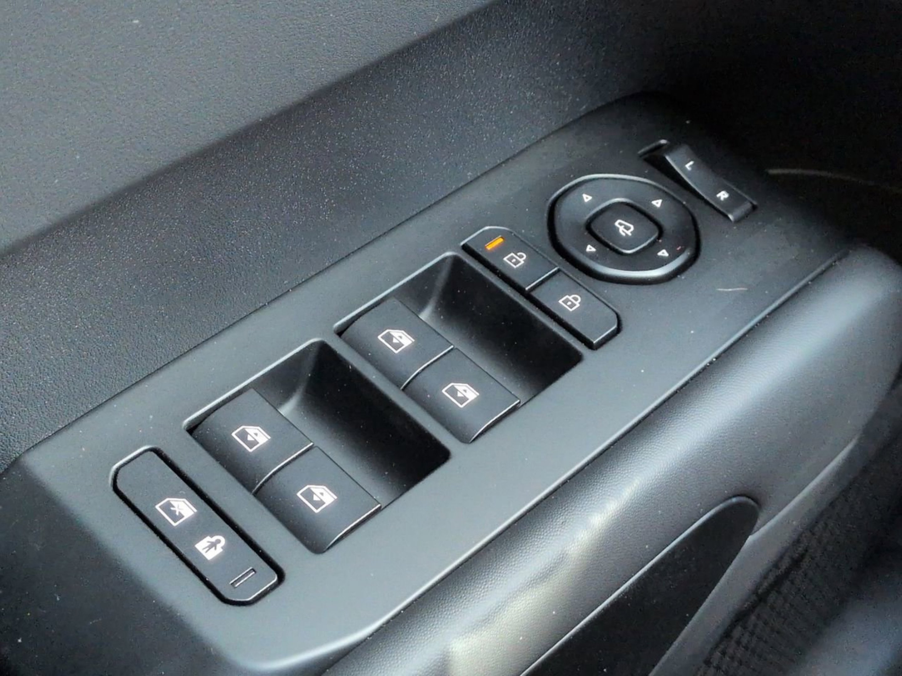 New 2027 Terrain Brown Matte Kia X-LINE SX image 25