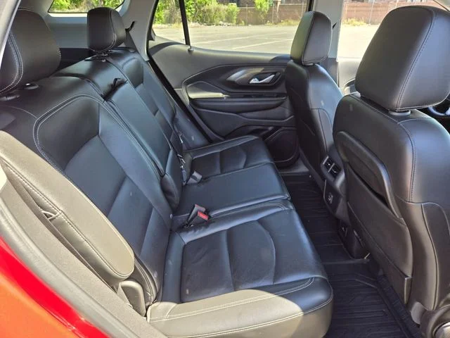 Used 2022 Red GMC SLT image 17