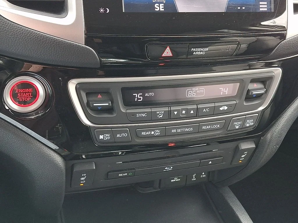 2018 Honda Pilot Touring - Photo 17