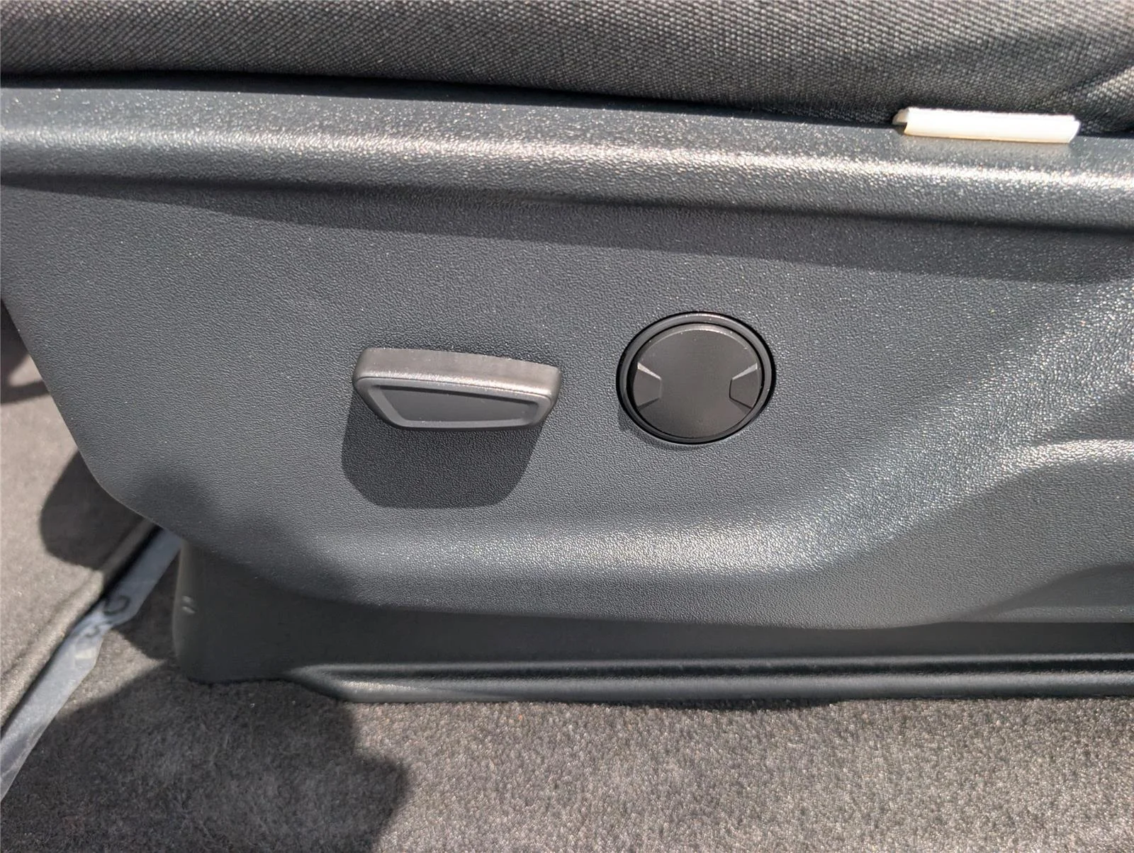 Used 2025 Carbonized Gray Ford XLT image 28