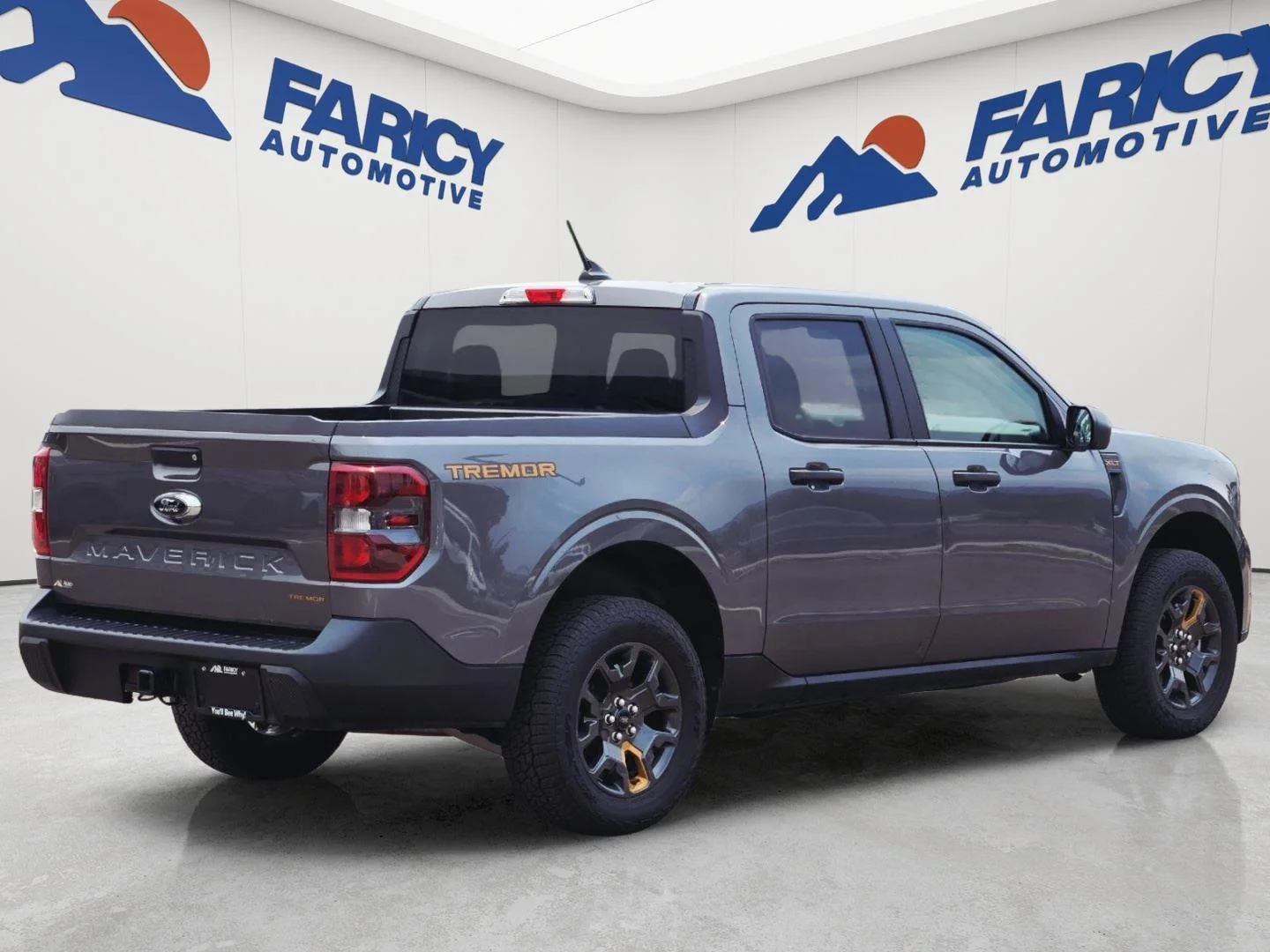 Used 2024 Carbonized Gray Metallic Ford XLT Advanced image 5