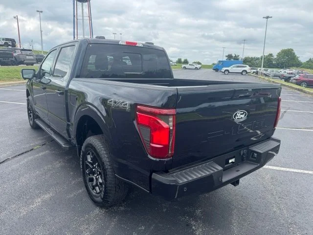 Used 2024 Blue Metallic Ford XLT image 5