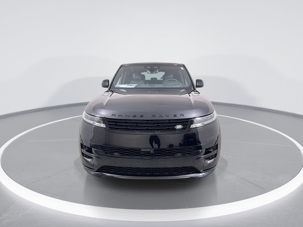 New 2026 Santorini Black Land Rover Dynamic SE image 3