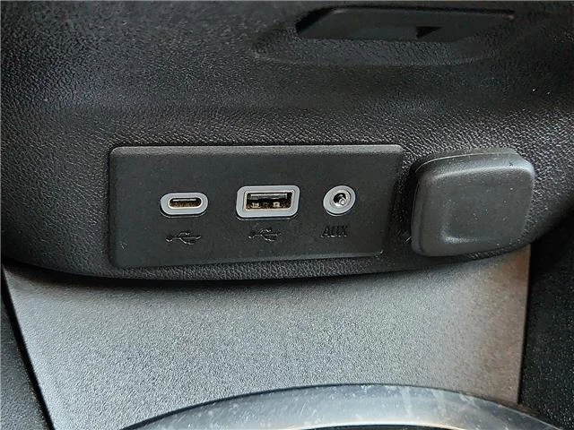 Used 2025 White Chevrolet 1LT image 16