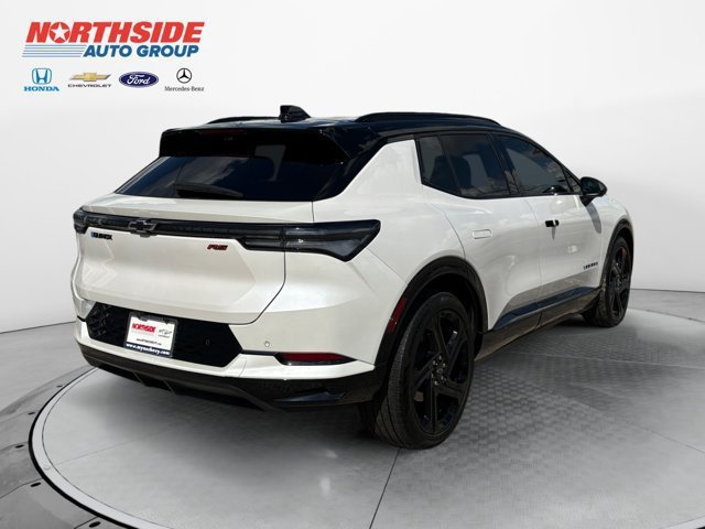 Certified Used 2025 Iridescent Pearl Tricoat Chevrolet RS image 7
