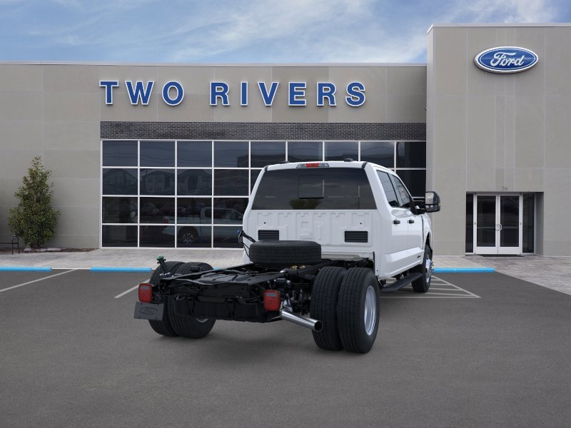 New 2026 Oxford White Ford F-350® XL image 8