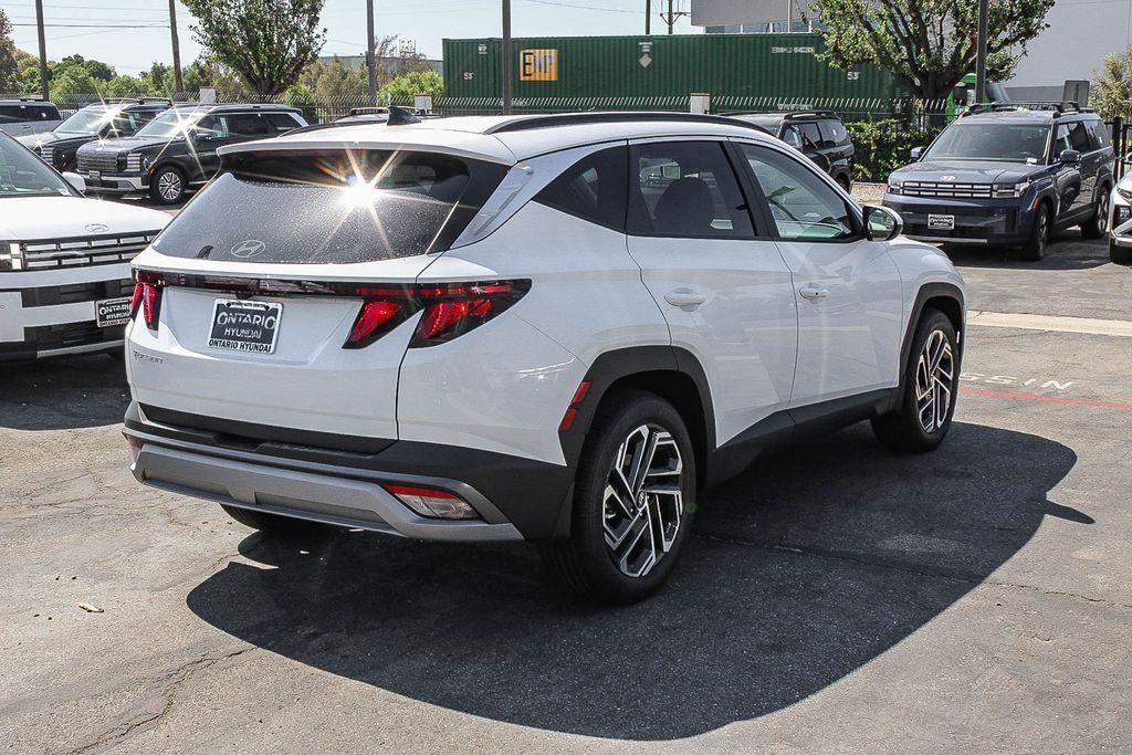 New 2026 White Hyundai SEL Plus image 8