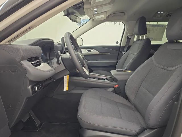 New 2026 Star White Metallic Tri-Coat Ford Active image 25
