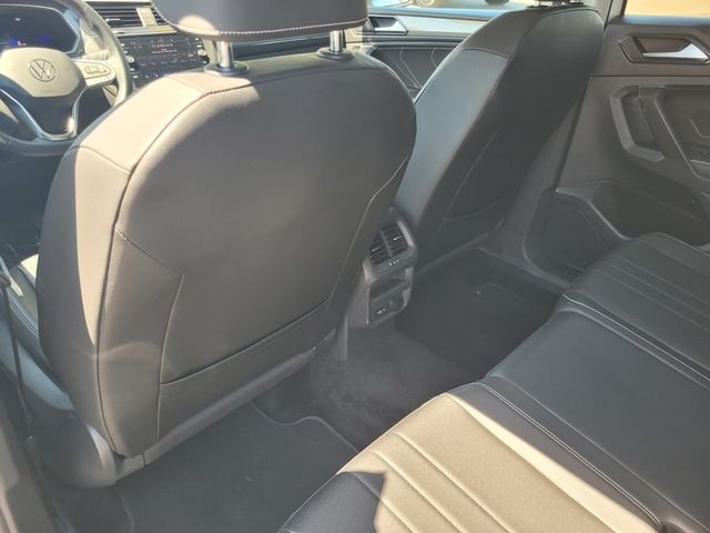 Used 2023  Volkswagen 2.0T SE image 14