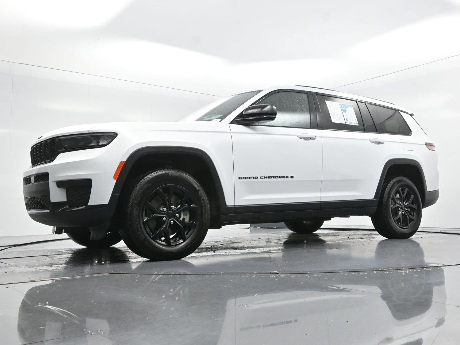 Used 2024 Bright White Clearcoat Jeep Altitude X image 51