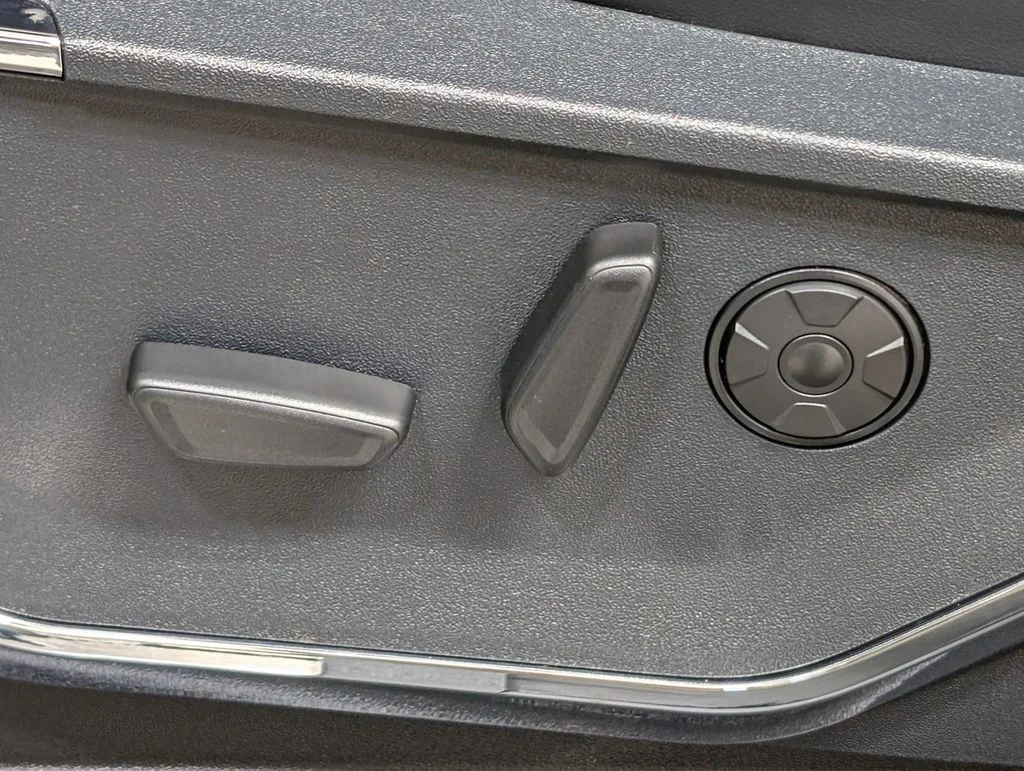 New 2026 Carbonized Gray Metallic Ford F-250® Platinum® image 18