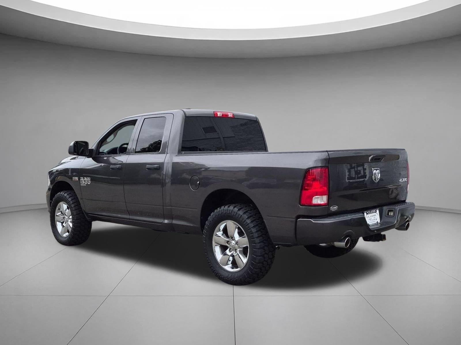 Used 2019 Granite Crystal Metallic Clearcoat Ram Express image 3