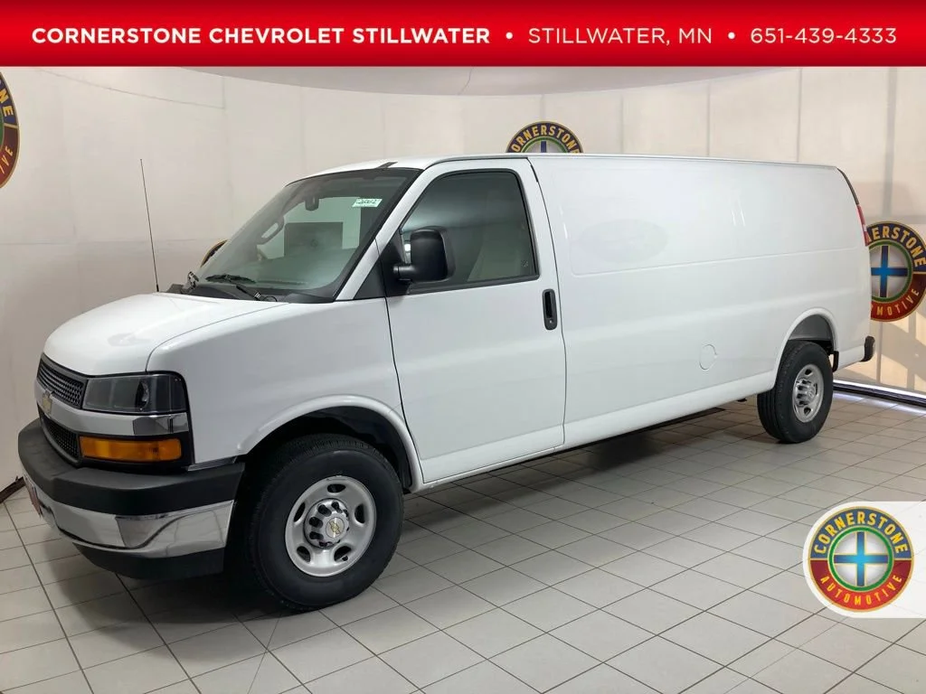 2026 Chevrolet Express 3500 Extended Work Van's photo