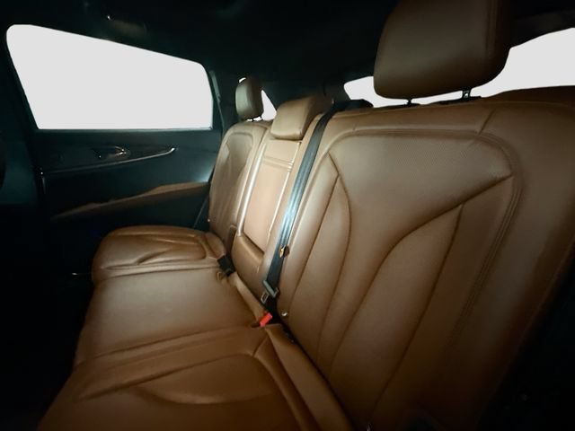 Used 2021 Red Lincoln Reserve image 26