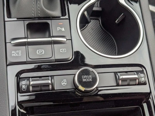 New 2027 Snow White Pearl Kia GT-Line image 23