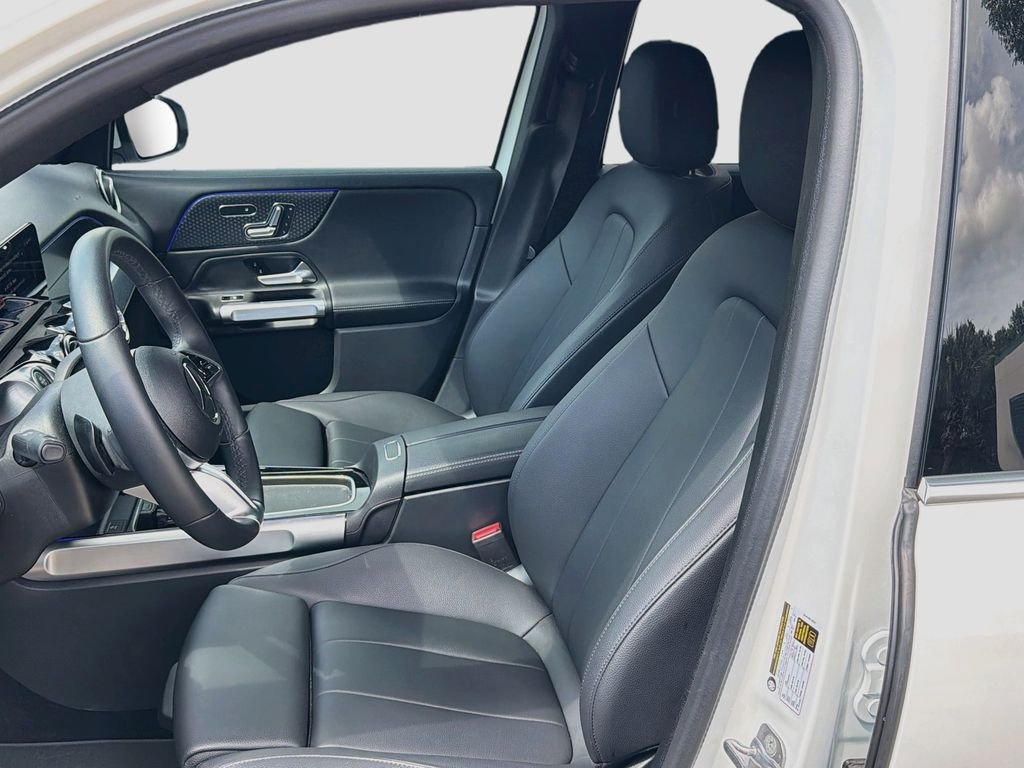 Used 2024 White Mercedes-Benz GLB 250 image 20