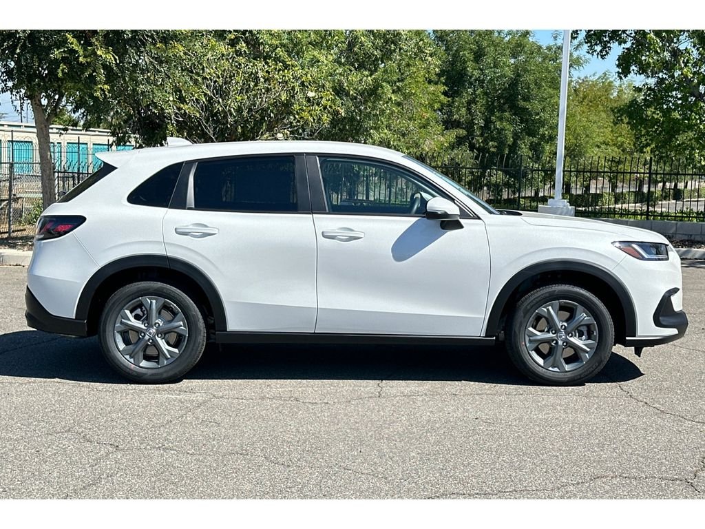 New 2027 Platinum White Pearl Honda LX image 3