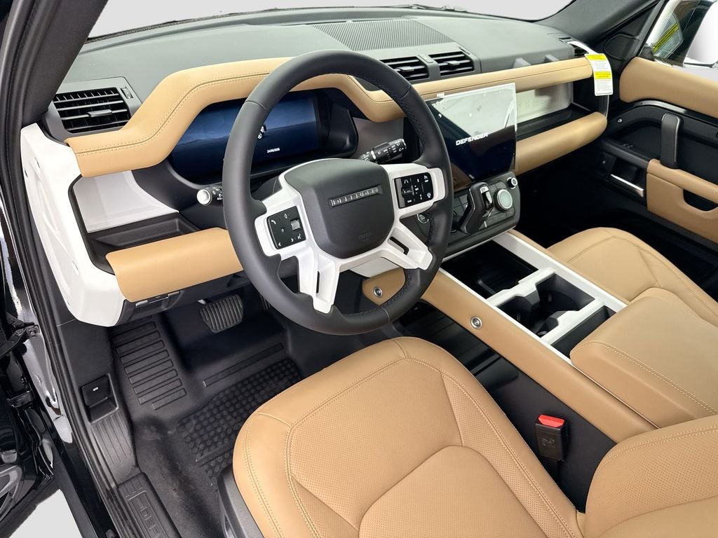 New 2026 Santorini Black Land Rover X-Dynamic SE image 10