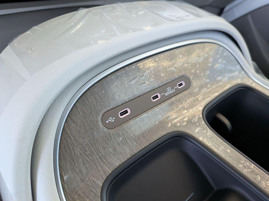 New 2026 Gray Hyundai Blue SEL 8P image 25