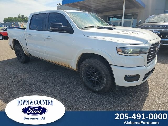 2025 RAM 1500 Laramie 4x4 Crew Cab 5'7's photo