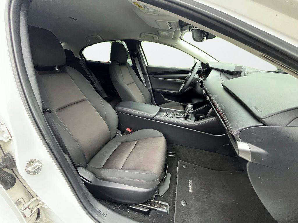 Certified Used 2024 White Mazda 2.5 S image 12