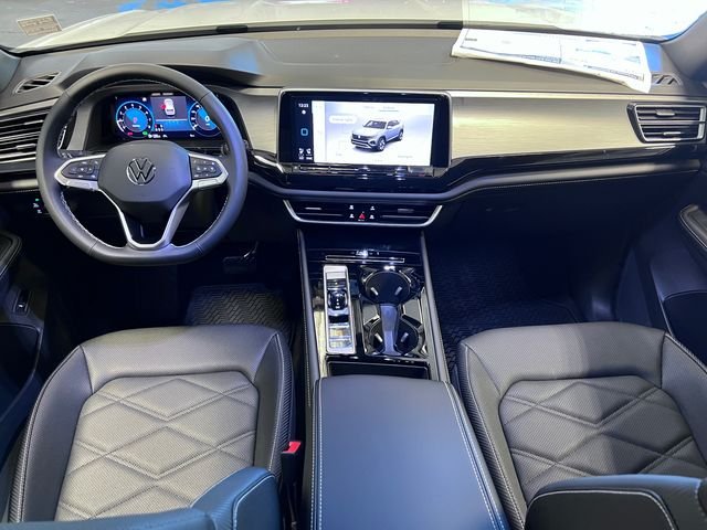 New 2026 White Volkswagen SE w/Technology image 12