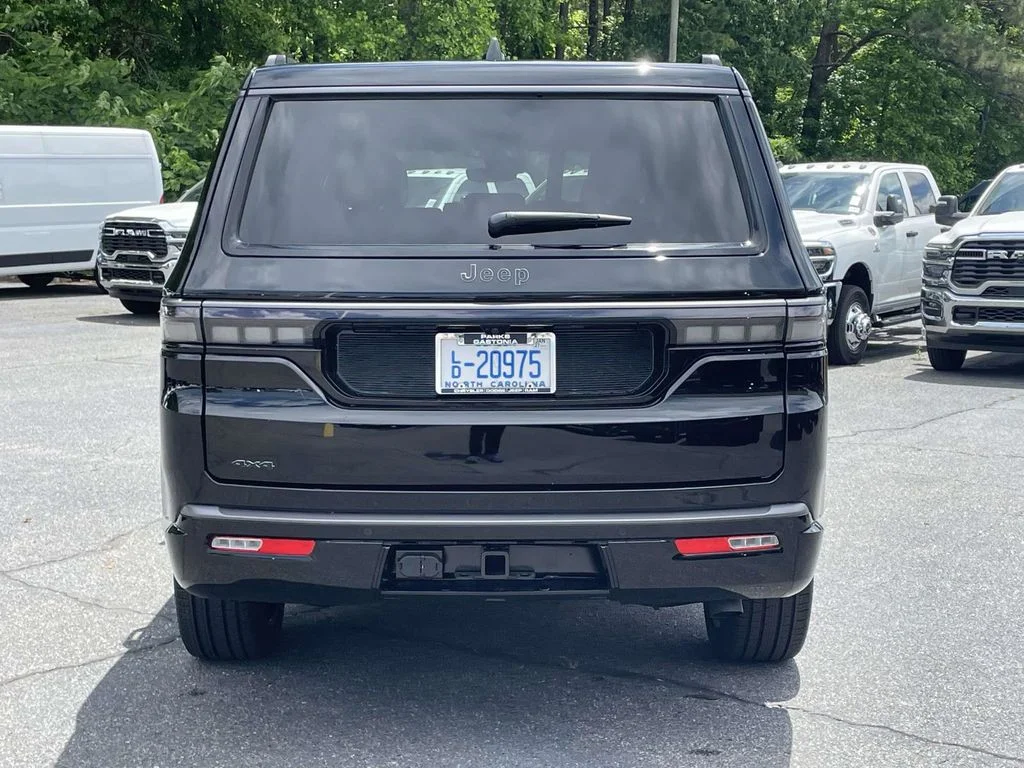 New 2026 High Gloss Black Jeep Limited Reserve image 7