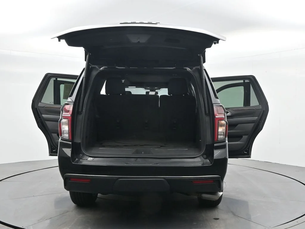 Used 2022 Black Chevrolet Z71 image 42