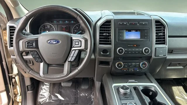 Used 2018 Gold Ford XLT image 10