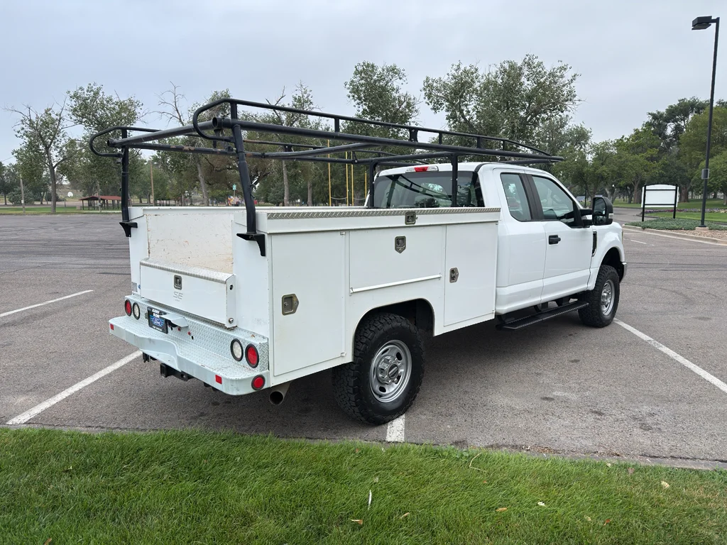 Used 2019 Oxford White Ford XL image 5