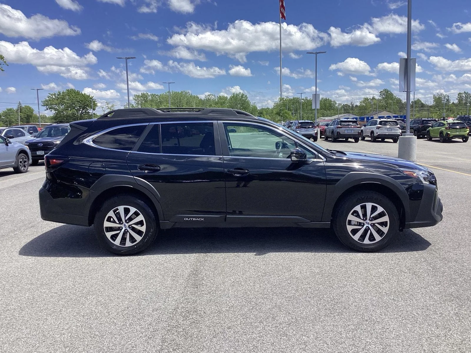 Used 2025 Crystal Black Silica Subaru Premium image 10