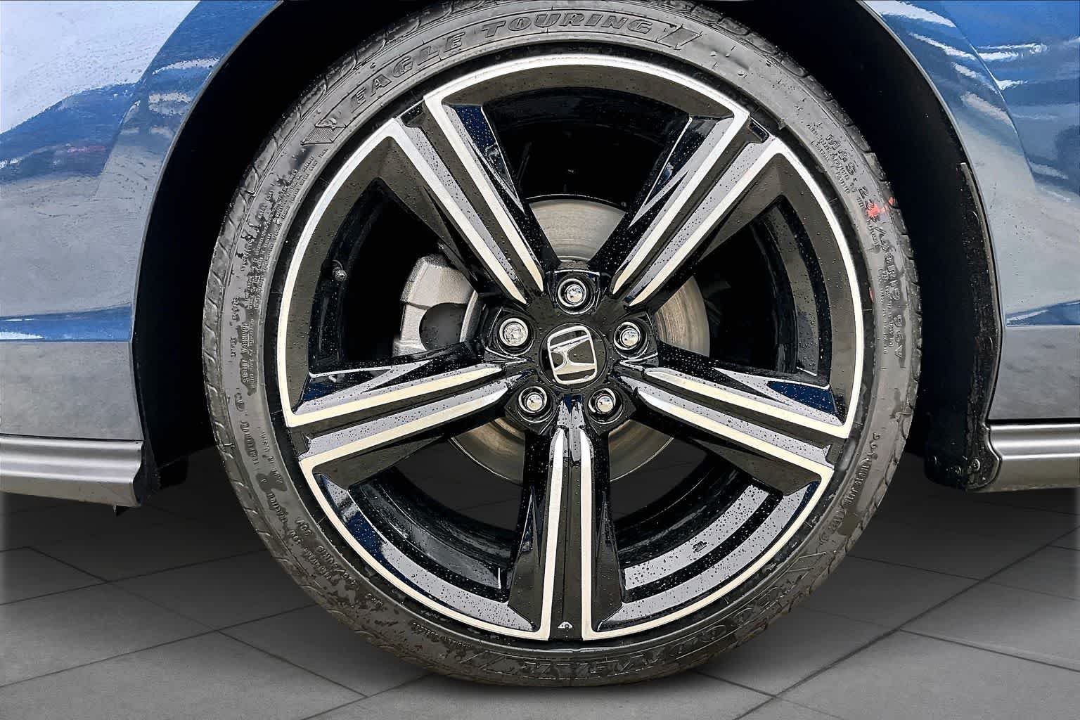 New 2026 Canyon River Blue Metallic Honda SE image 12