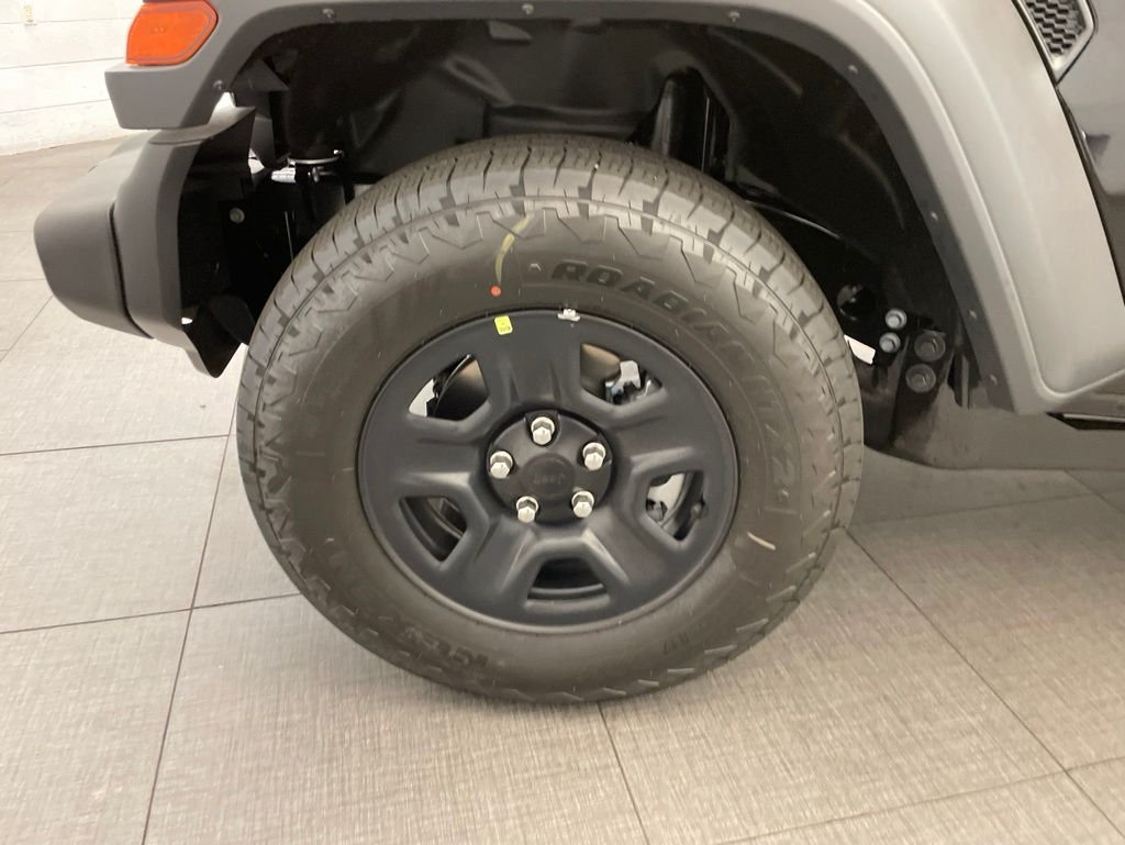 New 2026 Black Clear-Coat Exterior Paint Jeep Sport image 8